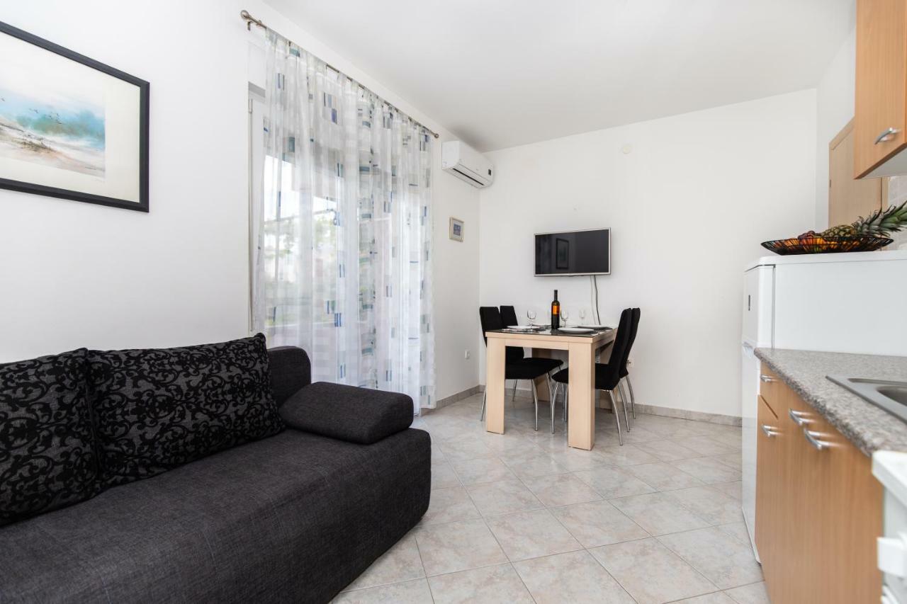 Kreso Apartment *